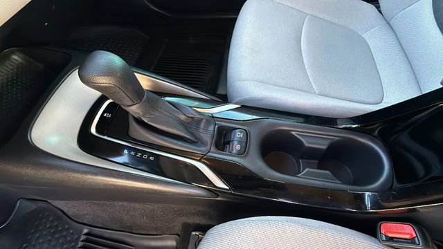 Used 2022 Toyota Corolla LE image 13