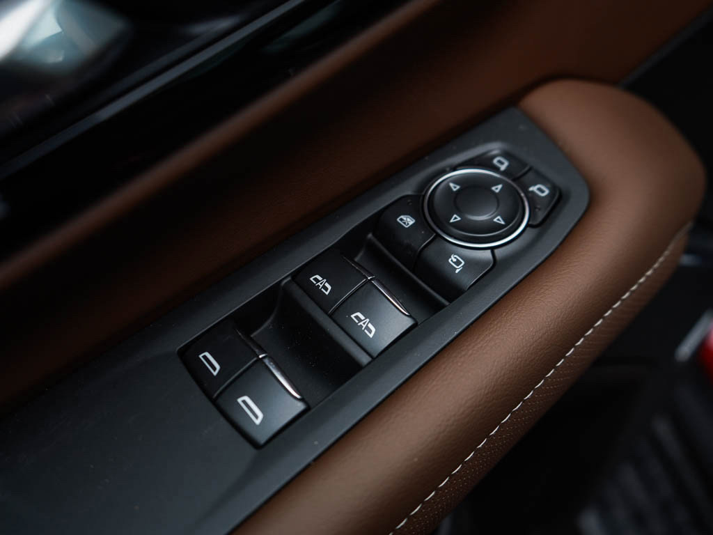 New 2026 Chevrolet Tahoe High Country AWD/4WD image 19