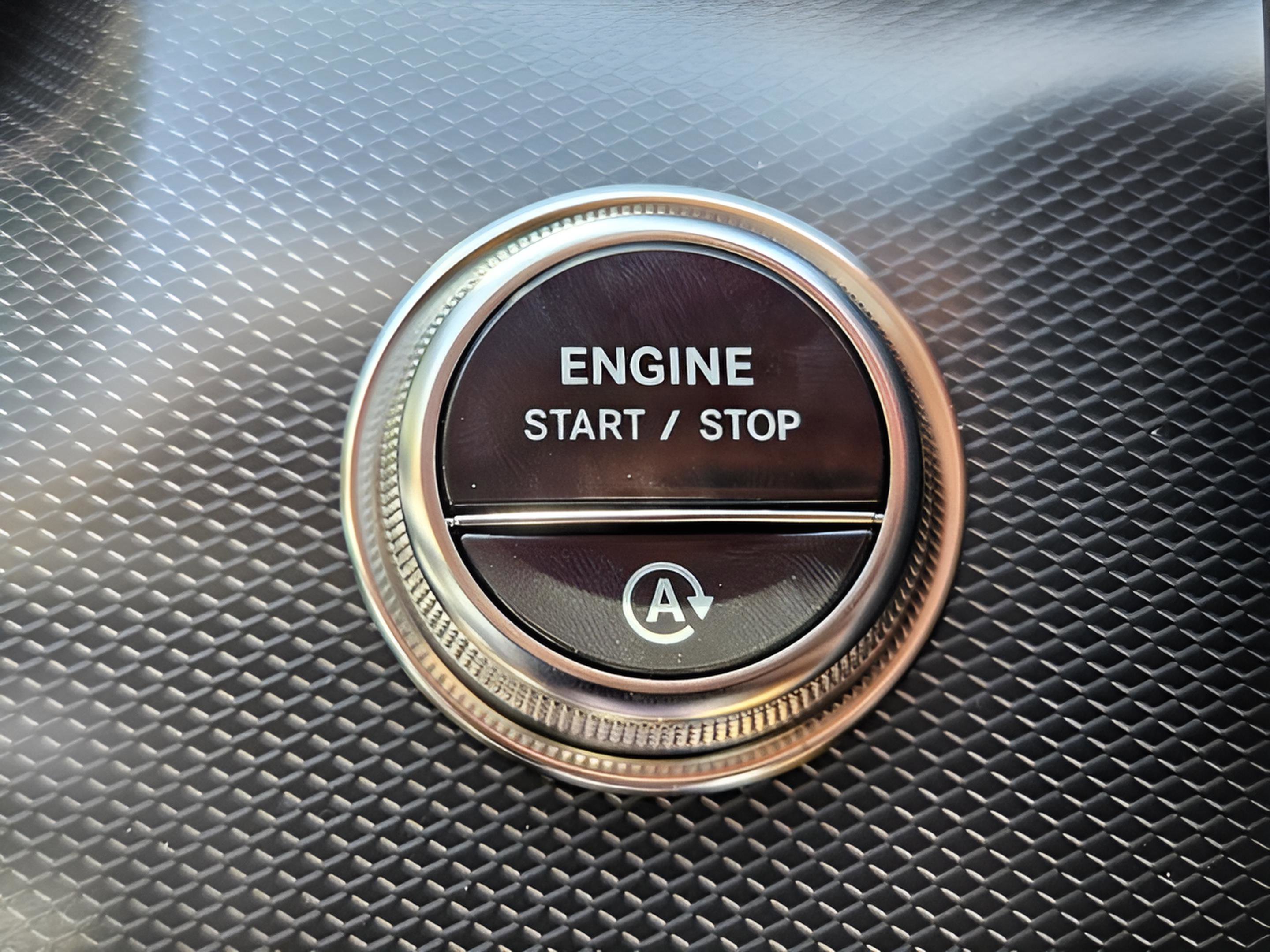 New 2026 Mercedes-Benz CLE 300 4MATIC Coupe image 23