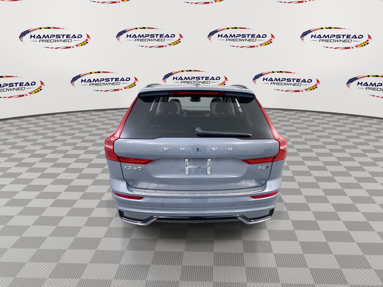 Used 2023 Volvo XC60 B5 Plus AWD/4WD image 7