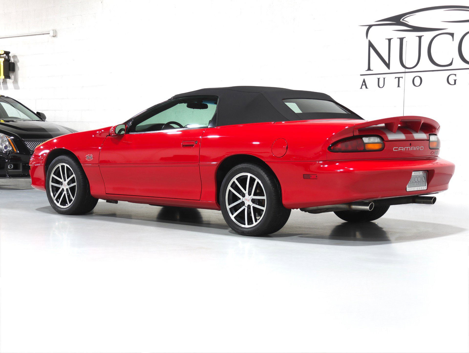 Used 2002 Chevrolet Camaro Z28 w/ SS Performance/Appearance Pkg RWD image 27