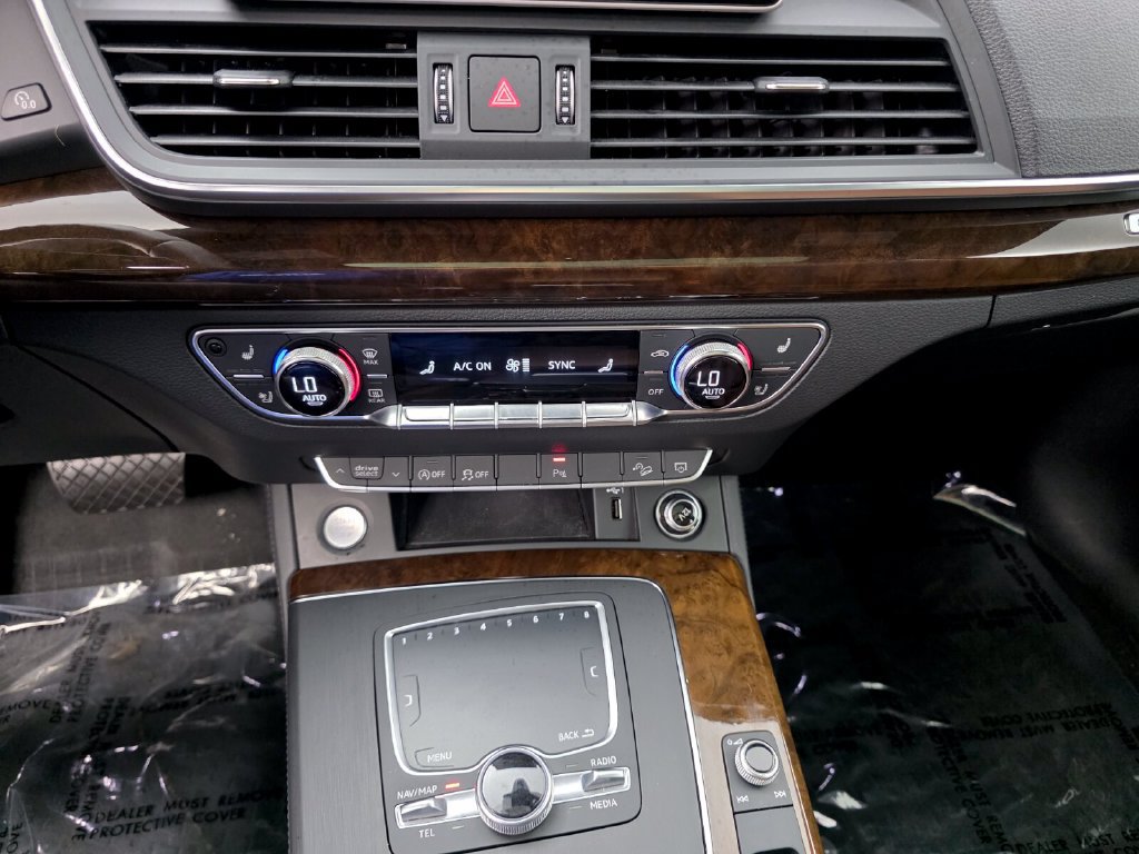 Used 2019 Audi Q5 2.0T Premium Plus AWD/4WD image 24