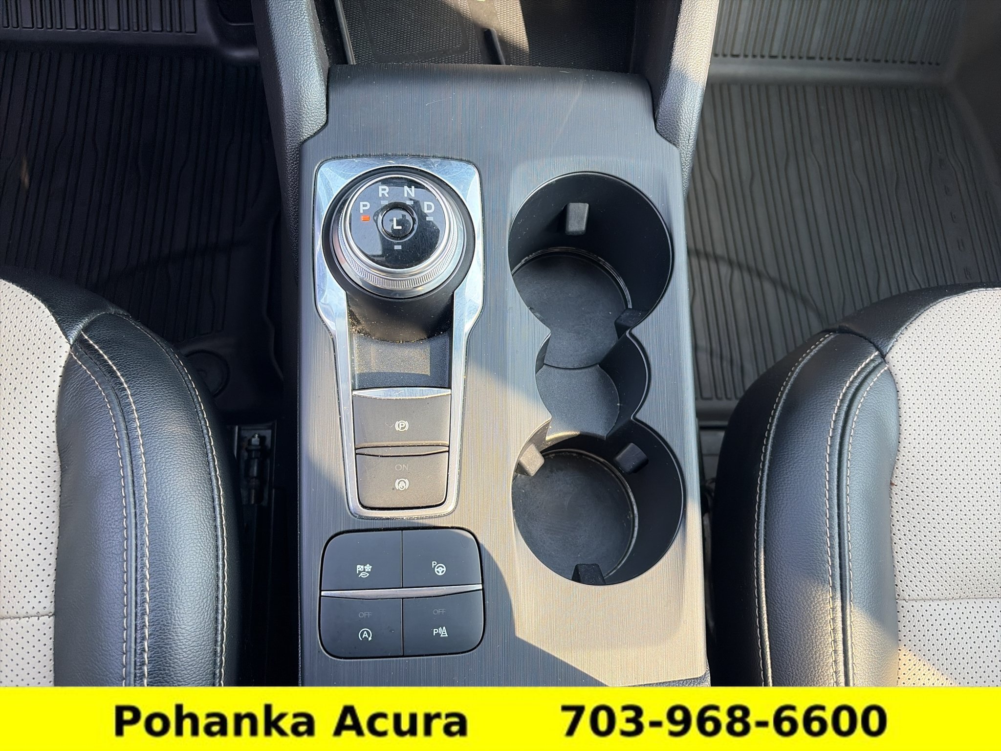 Used 2021 Ford Escape Titanium w/ Titanium Elite Package AWD/4WD image 17