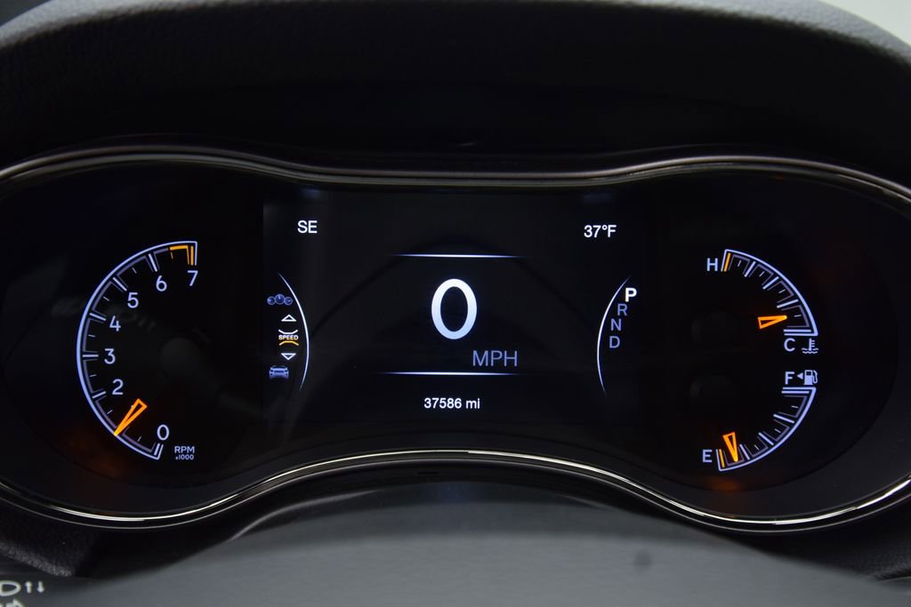 Used 2020 Jeep Grand Cherokee Limited X image 23