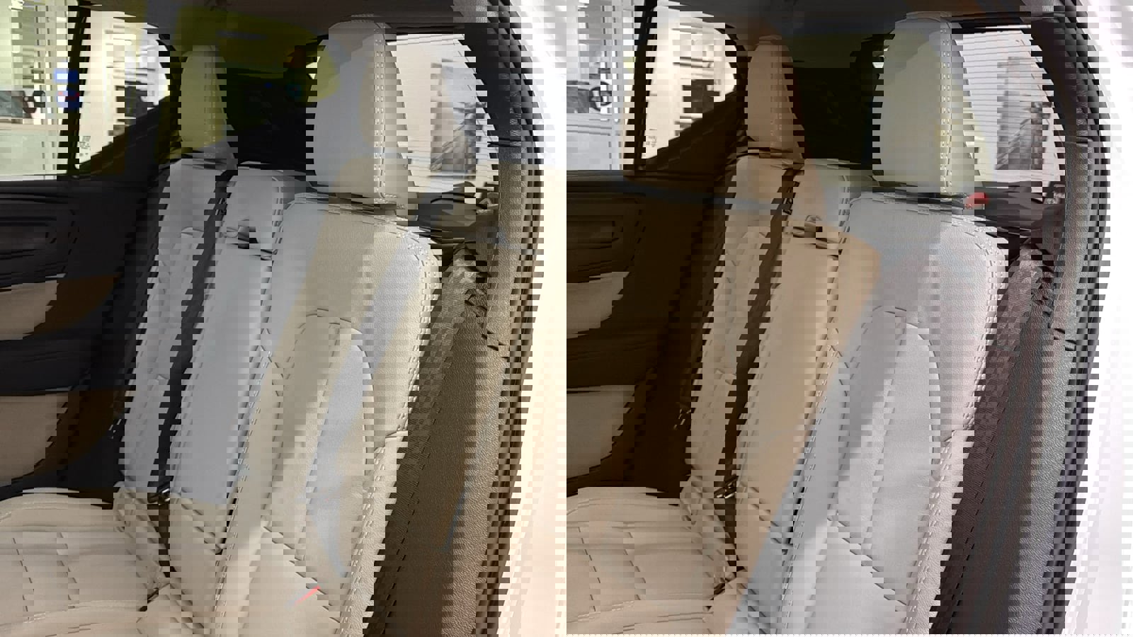 Used 2026 Volvo XC40 B5 Plus w/ Protection Package Premier image 26