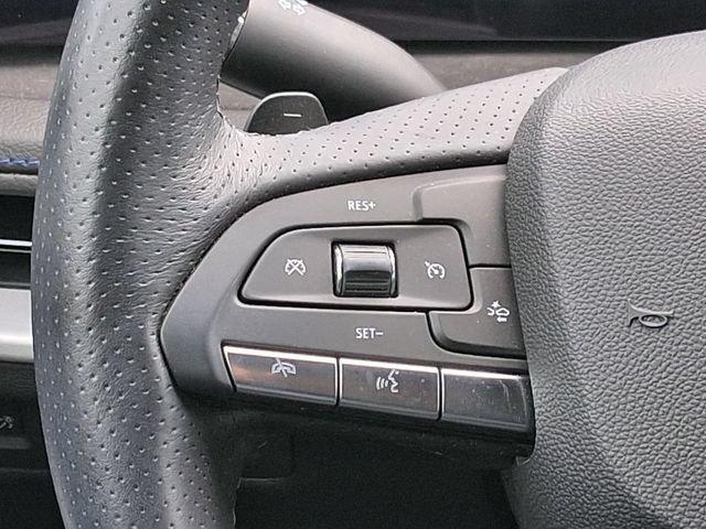 Used 2025 Cadillac XT4 Sport FWD image 11