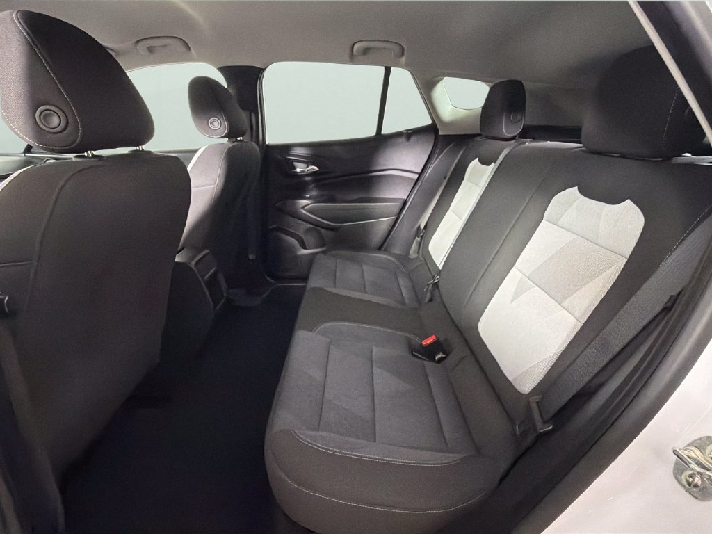Certified 2024 Chevrolet Trax LS w/ LS Convenience Package FWD image 25