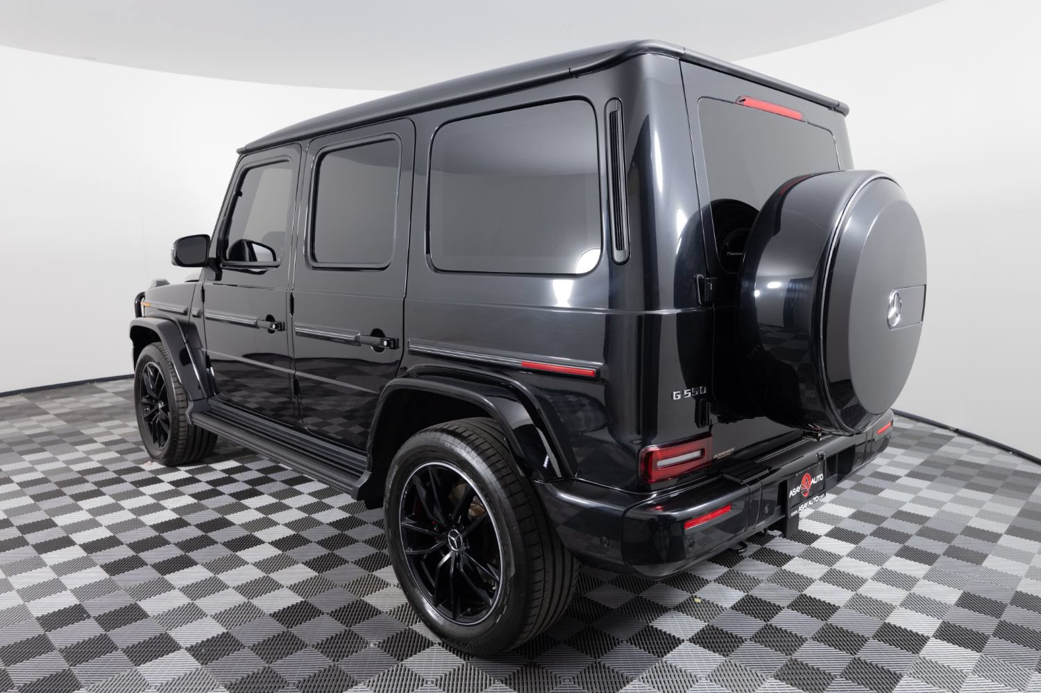 Used 2025 Mercedes-Benz G 550 w/ Exclusive Interior Package image 5