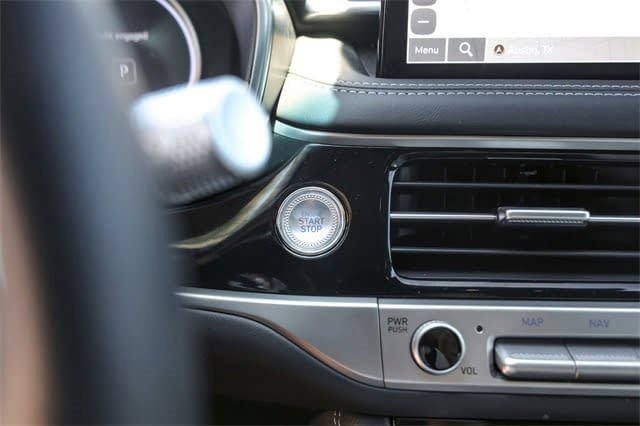 Used 2025 Genesis G70 3.3T Advanced image 20