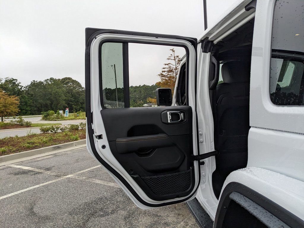 New 2025 Jeep Wrangler Unlimited Rubicon 392 image 60