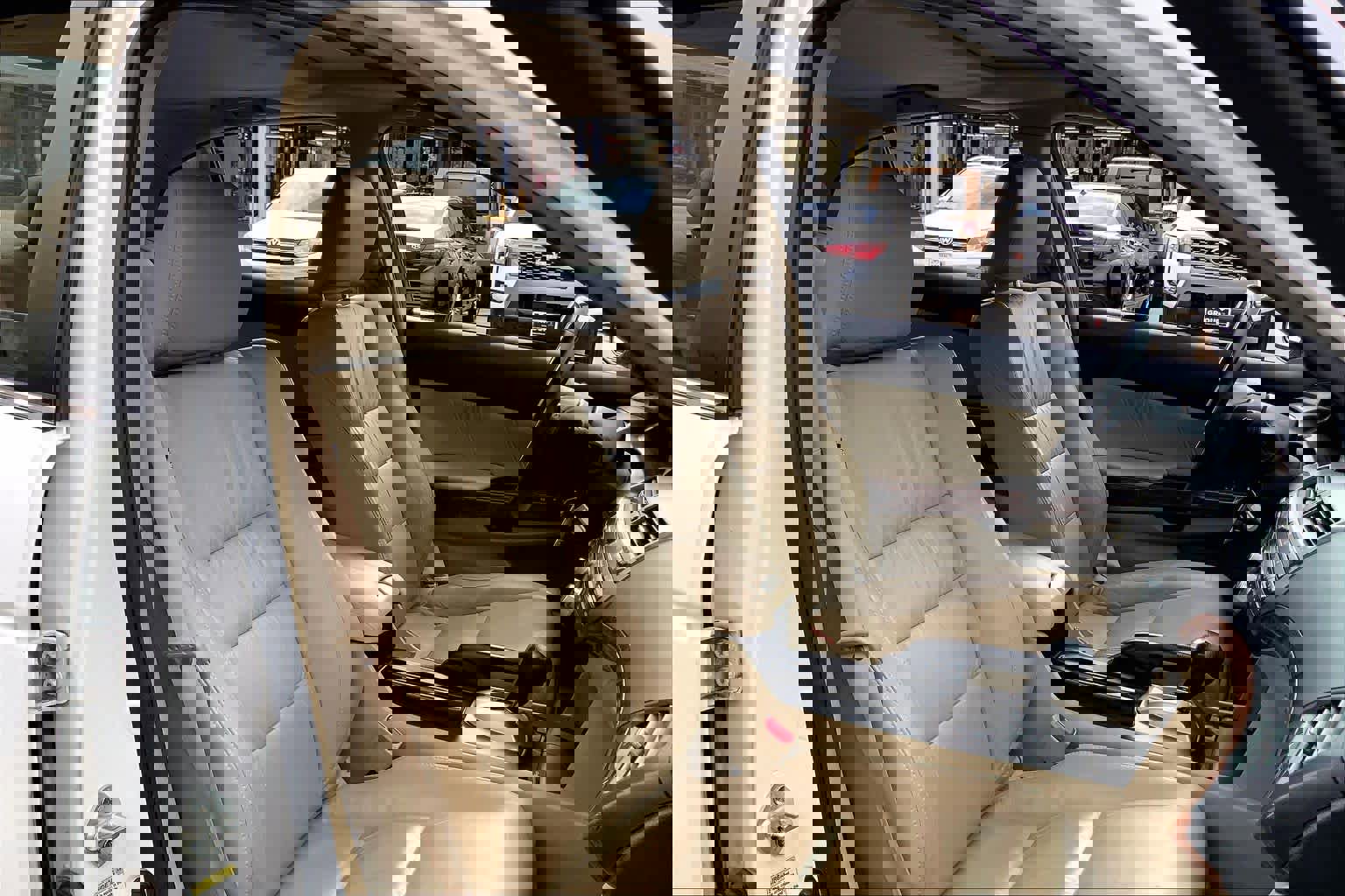 Used 2011 Honda Accord EX-L image 8