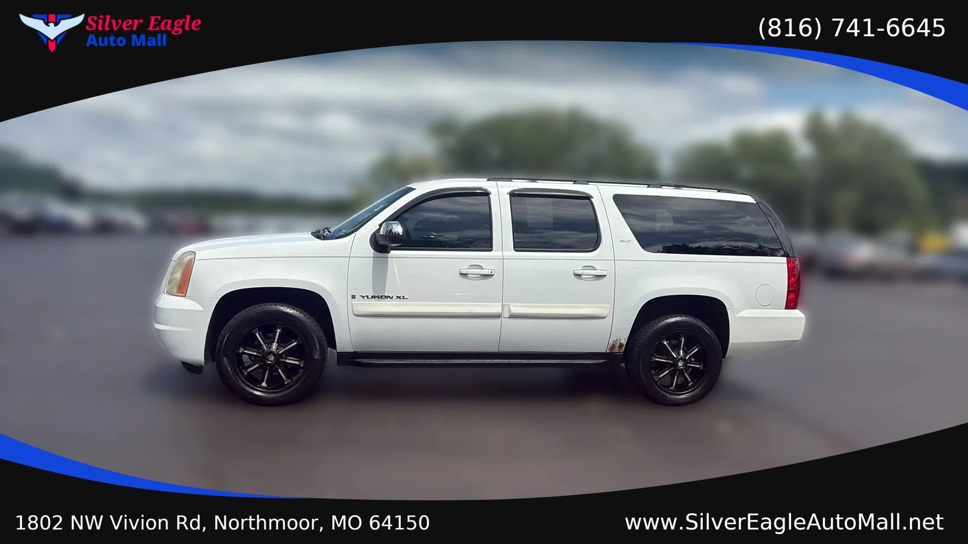 Used 2008 GMC Yukon XL SLT w/ SLT Preferred Equipment Group AWD/4WD image 2