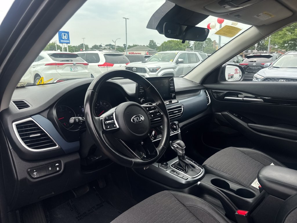 Used 2021 Kia Seltos S AWD/4WD image 14