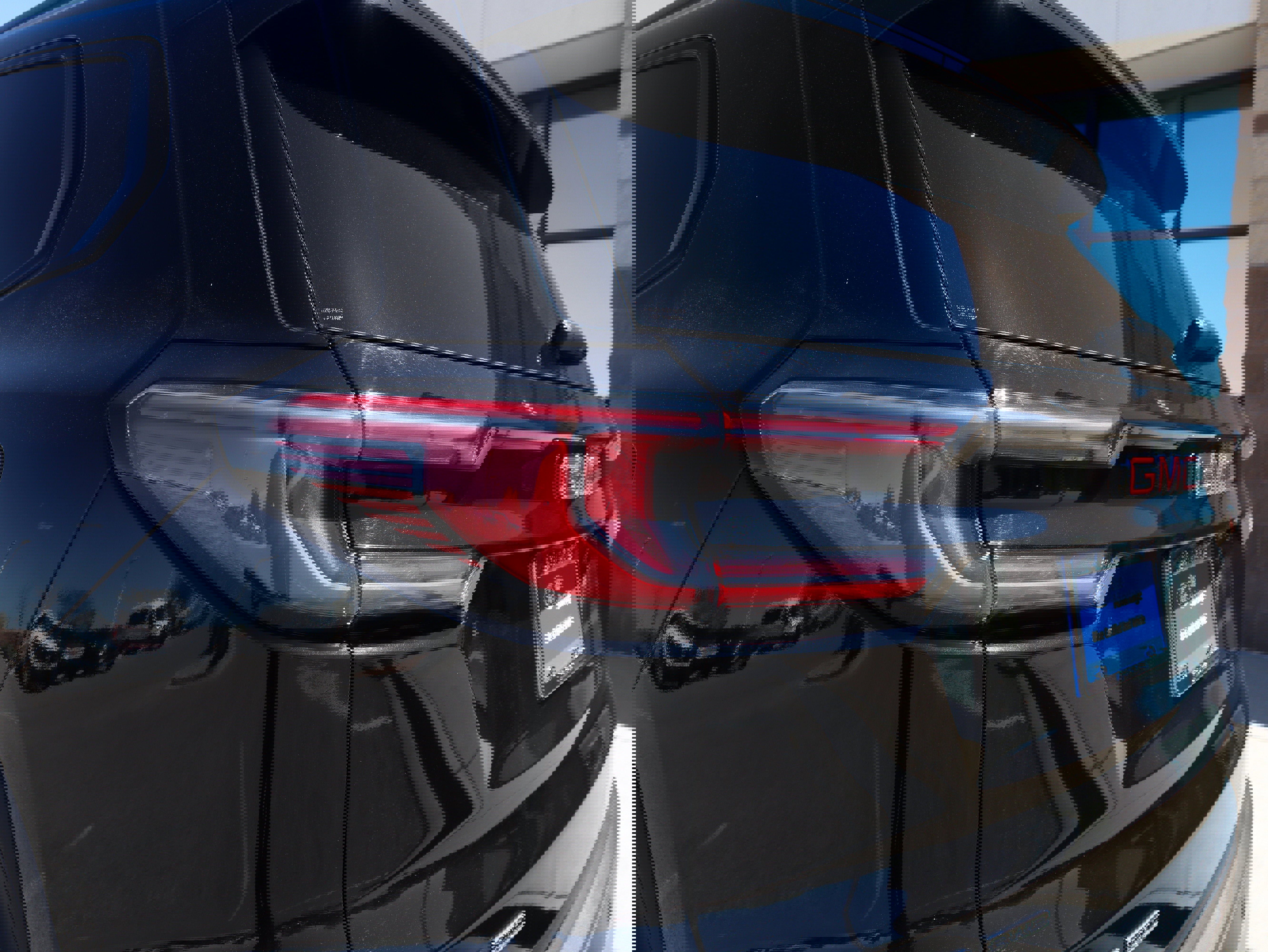 Used 2024 GMC Acadia AT4 w/ Luxury Package AWD/4WD image 18