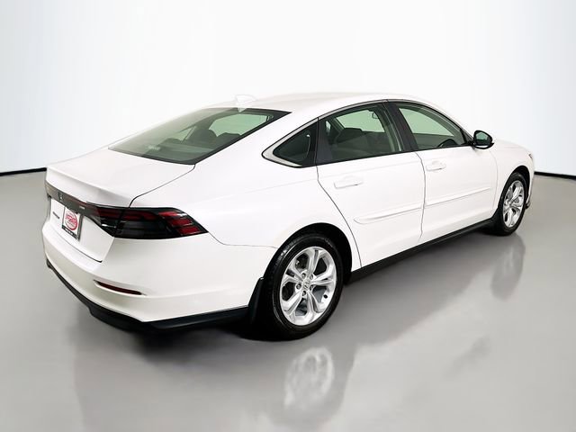 Used 2025 Honda Accord LX image 17