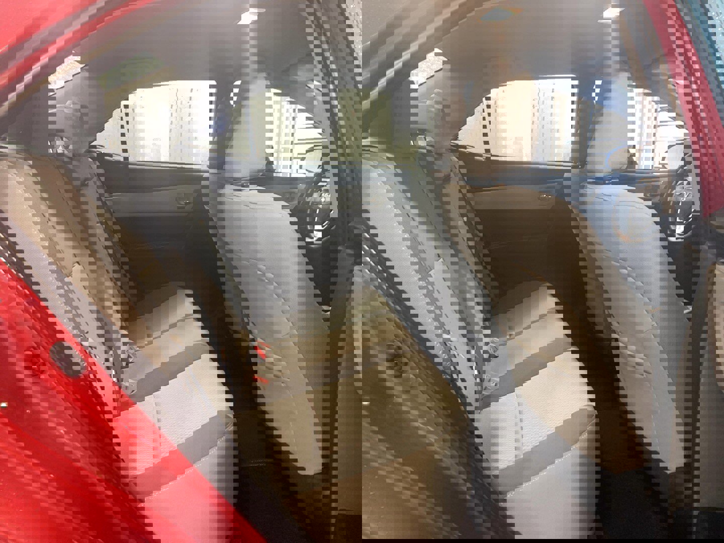 Used 2017 Toyota Corolla LE w/ Carpet Mat Package (TMS) image 18