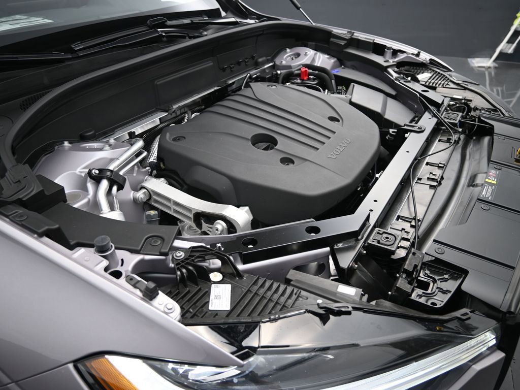 New 2026 Volvo XC60 B5 Plus w/ Protection Package Premier image 38