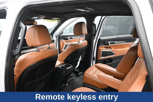 Used 2025 Kia Telluride EX X-Line AWD/4WD image 17