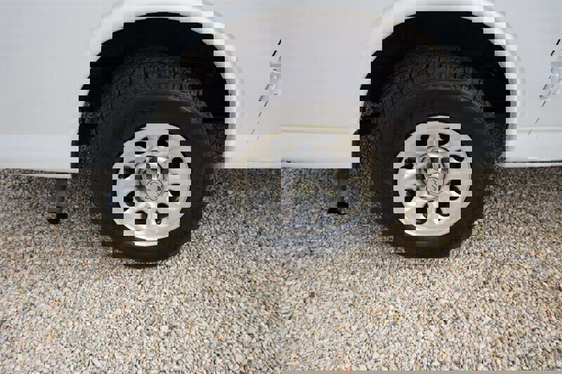 Used 2010 Chevrolet Express 1500 image 30