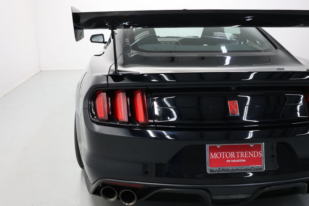 Used 2019 Ford Mustang Shelby GT350R w/ GT350R Equipment Group 920A RWD image 70