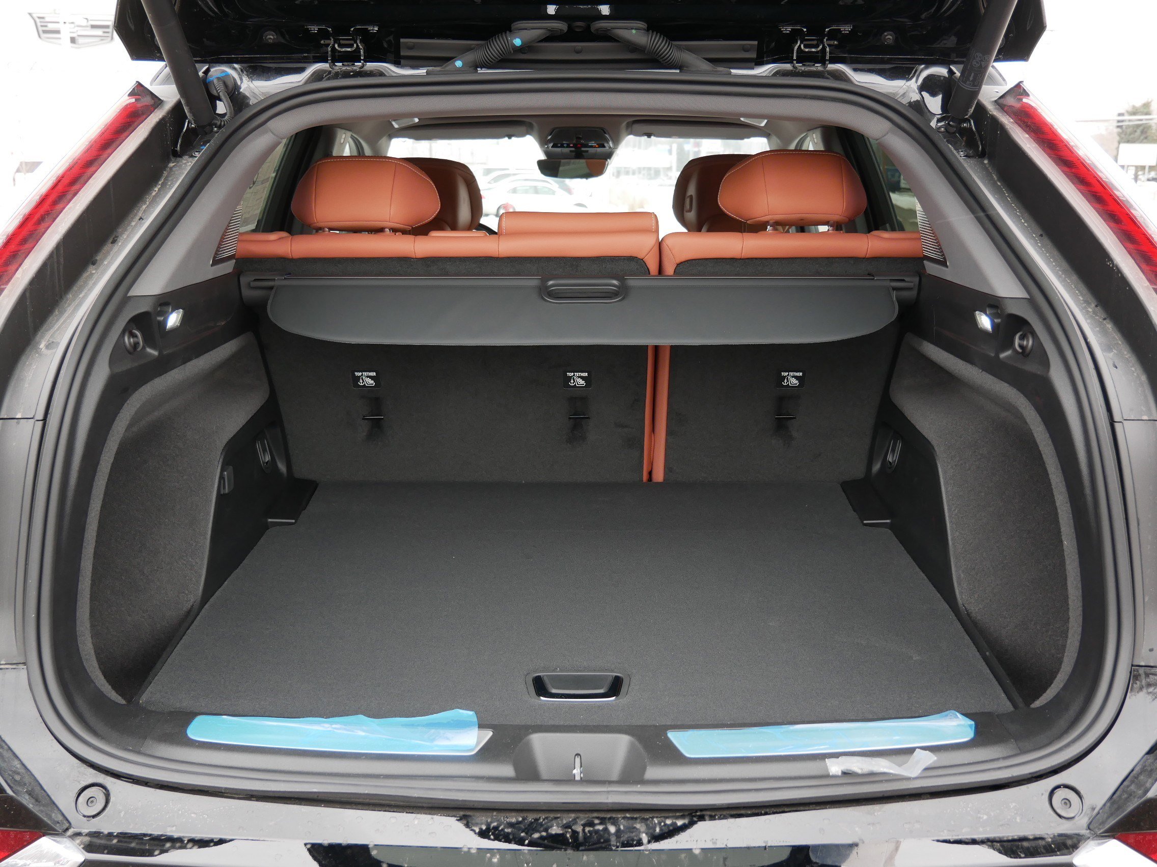 New 2026 Cadillac Optiq Luxury 2 w/ LPO, Floor Liner Package image 10