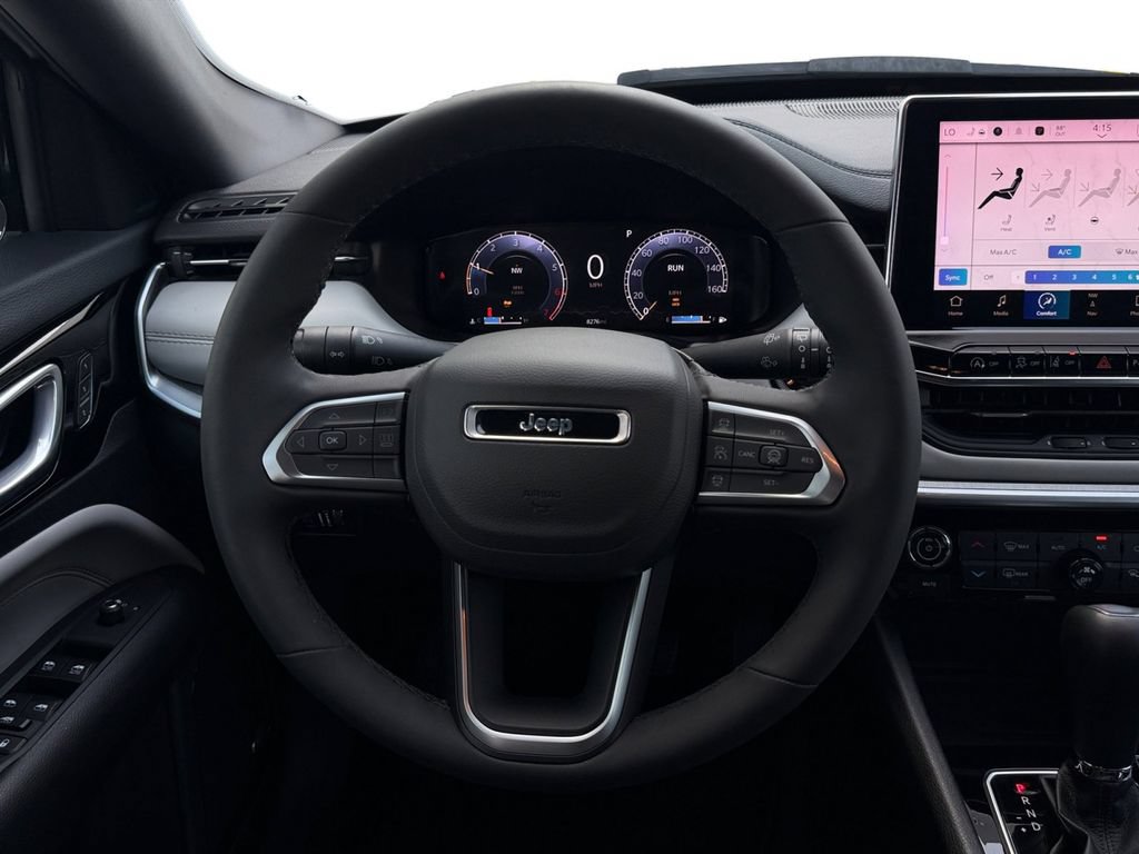 Used 2025 Jeep Compass Limited w/ Elite Group AWD/4WD image 17