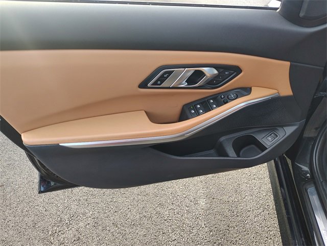 Used 2023 BMW 330i xDrive 330i xDrive w/ Premium Package image 11