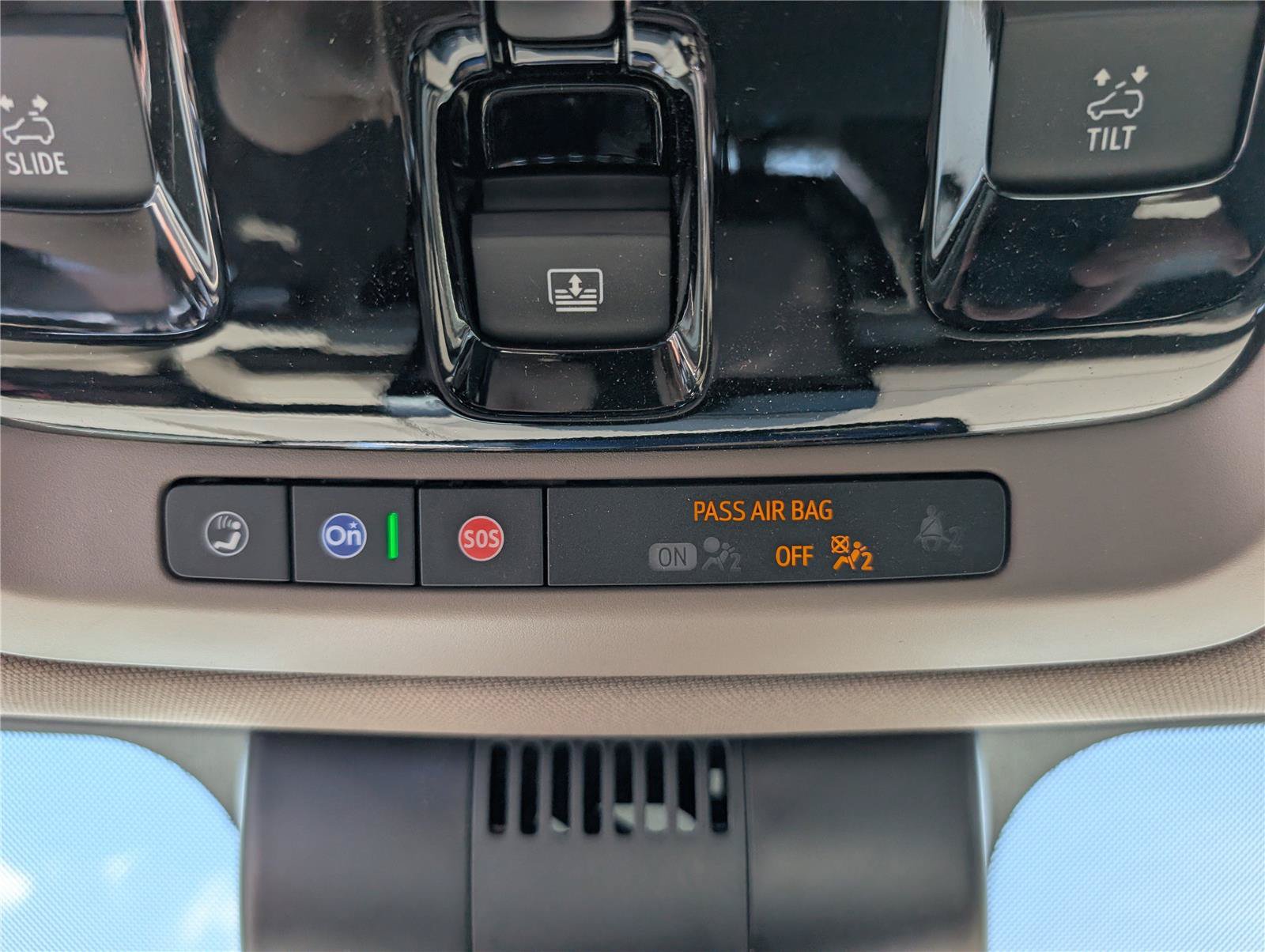 New 2026 GMC Yukon Denali w/ Sun & Power Step Package RWD image 52