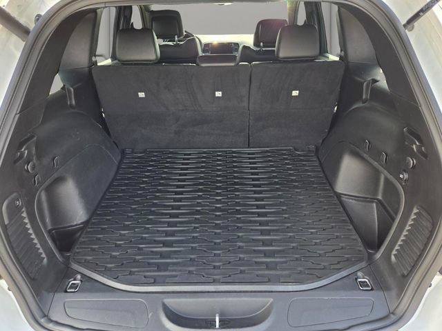 Used 2021 Jeep Grand Cherokee Laredo X RWD image 16