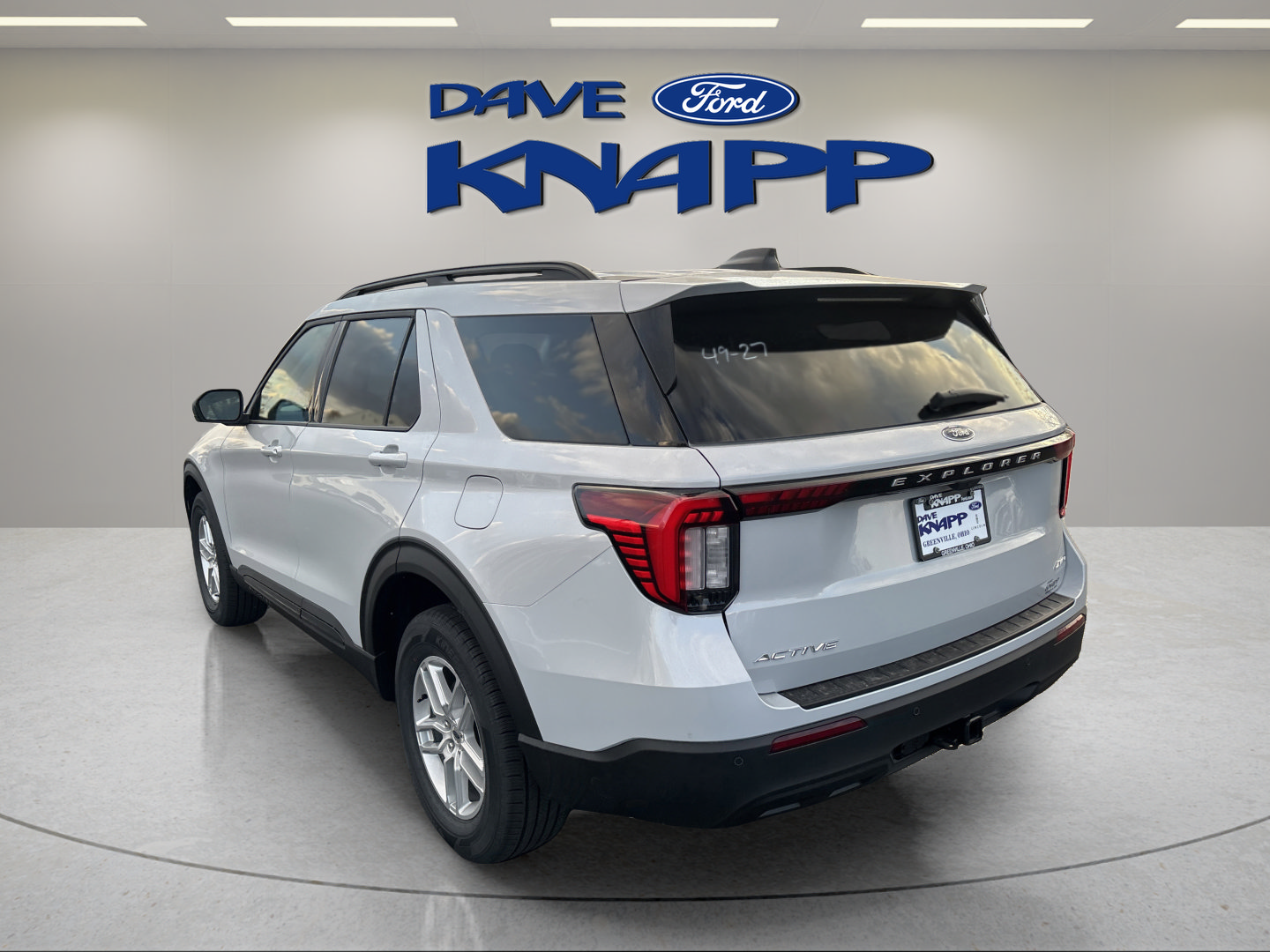 Used 2026 Ford Explorer Active AWD/4WD image 5