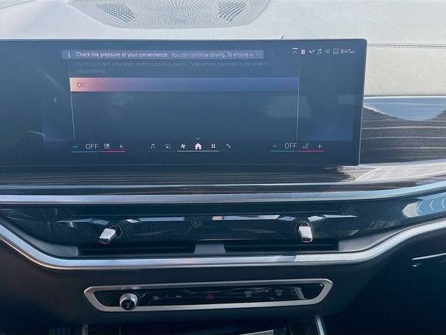 Used 2025 BMW X5 xDrive50e AWD/4WD image 12