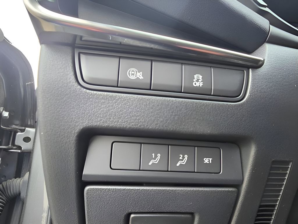 Used 2025 MAZDA MAZDA3 s image 18