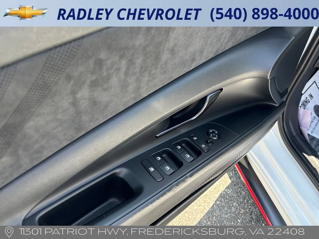 Used 2023 Hyundai Elantra N FWD image 5