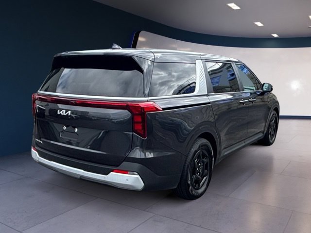 Certified 2025 Kia Carnival FWD image 5