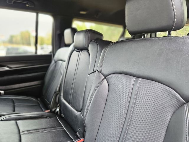 Used 2024 Jeep Wagoneer L Series II image 27