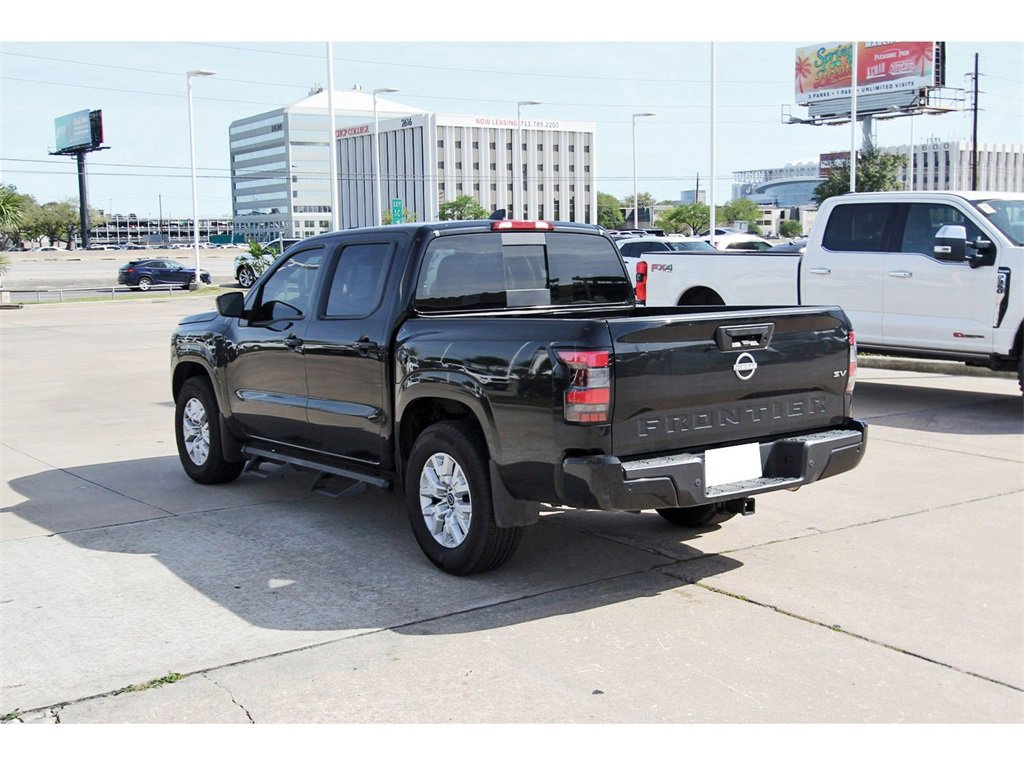 Used 2024 Nissan Frontier SV w/ SV Convenience Package image 4