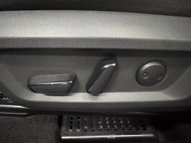 Used 2024 Nissan Rogue SV FWD image 21