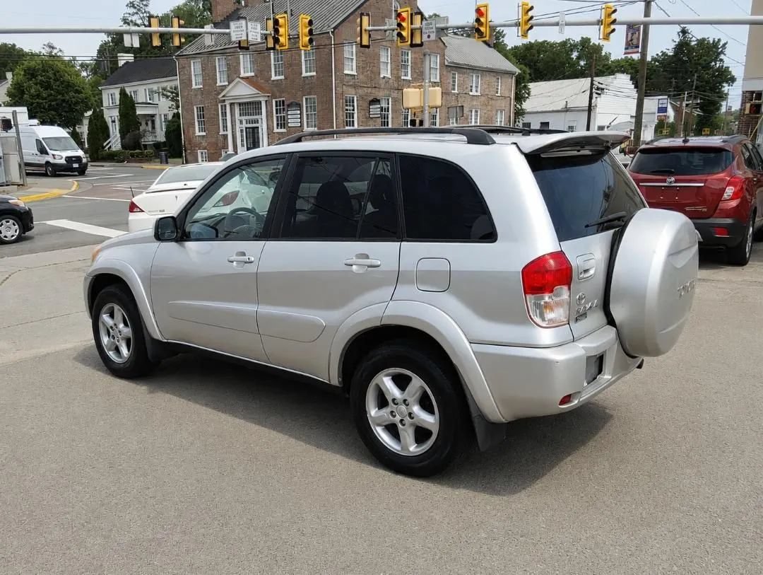 Used 2002 Toyota RAV4 4WD image 3