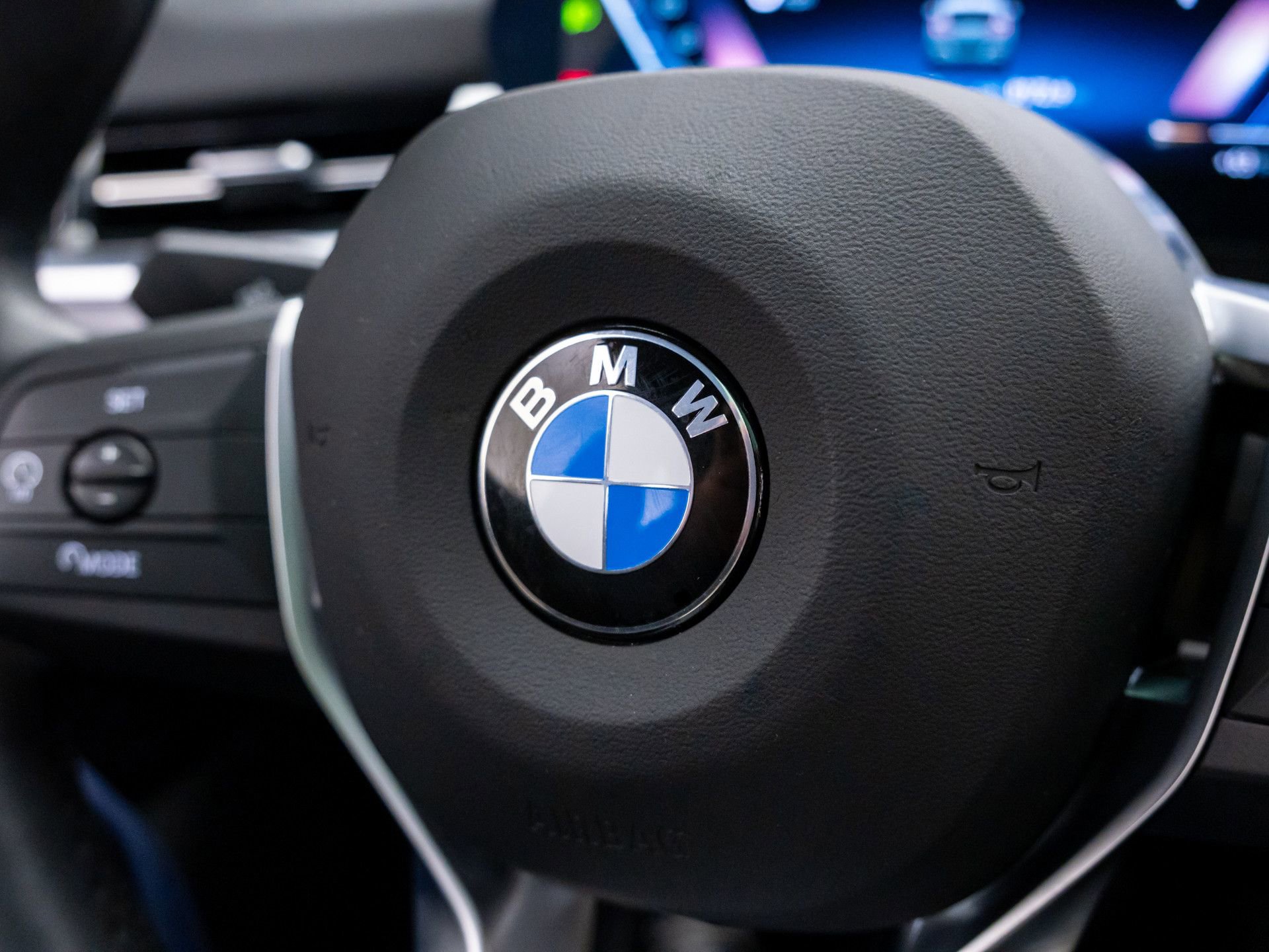 Certified 2025 BMW X2 xDrive28i w/ Premium Package AWD/4WD image 24