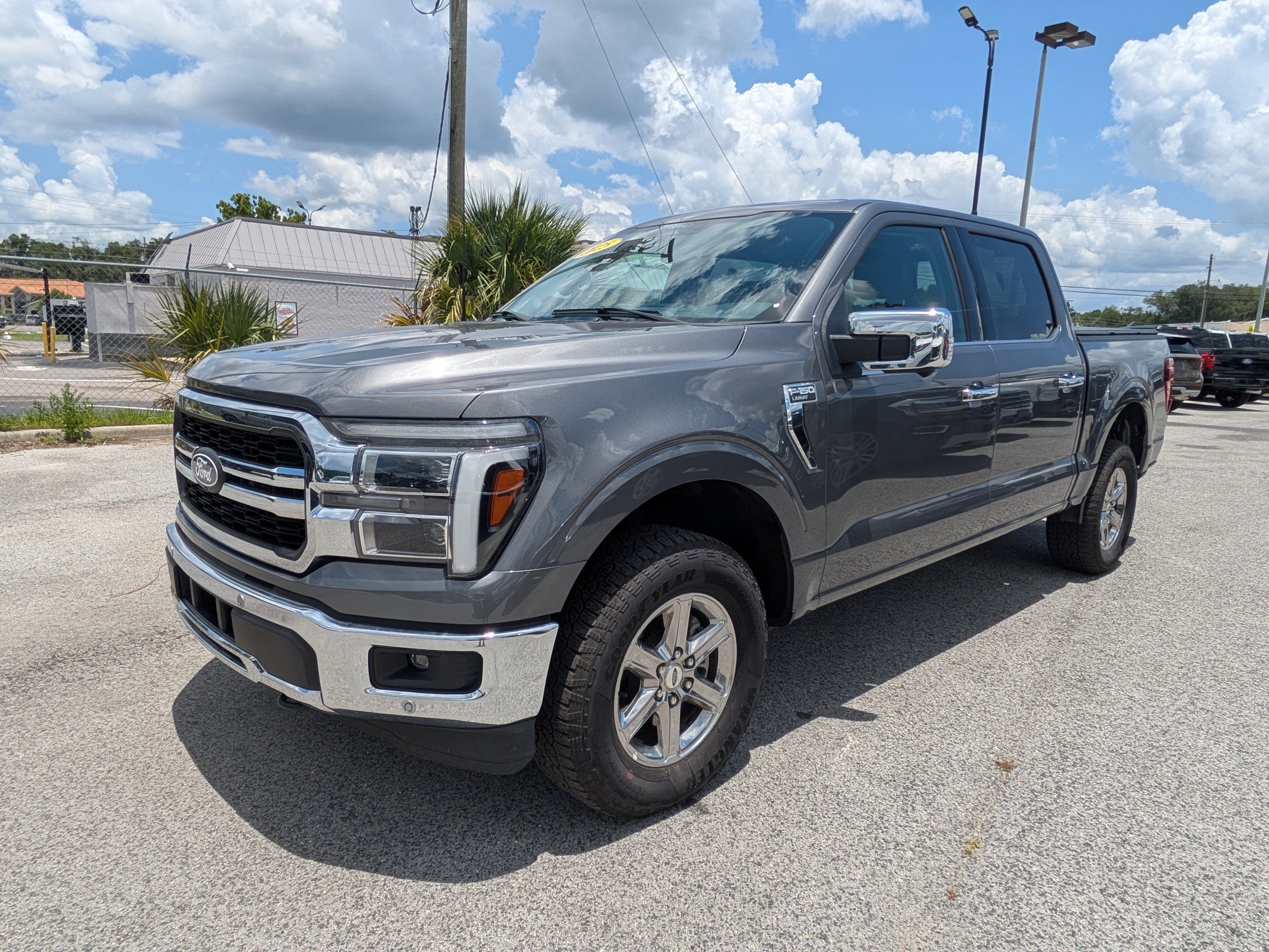Used 2025 Ford F150 Lariat AWD/4WD image 8