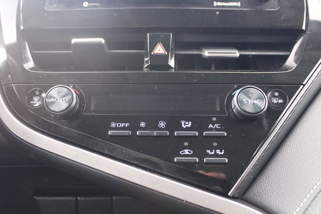 Used 2022 Toyota Camry SE image 22