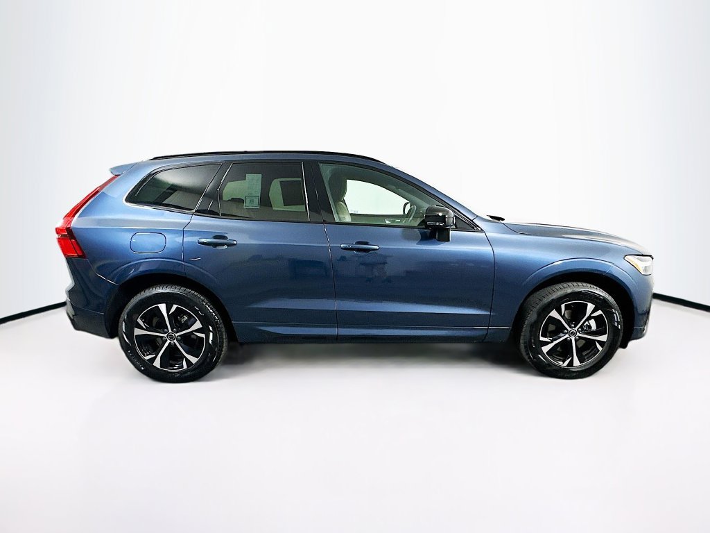 Used 2026 Volvo XC60 B5 Core w/ Climate Package AWD/4WD image 10