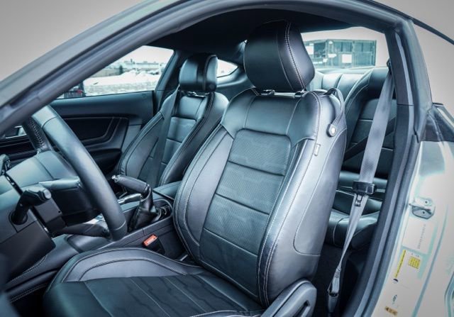 Used 2022 Ford Mustang GT Premium w/ Equipment Group 401A image 17