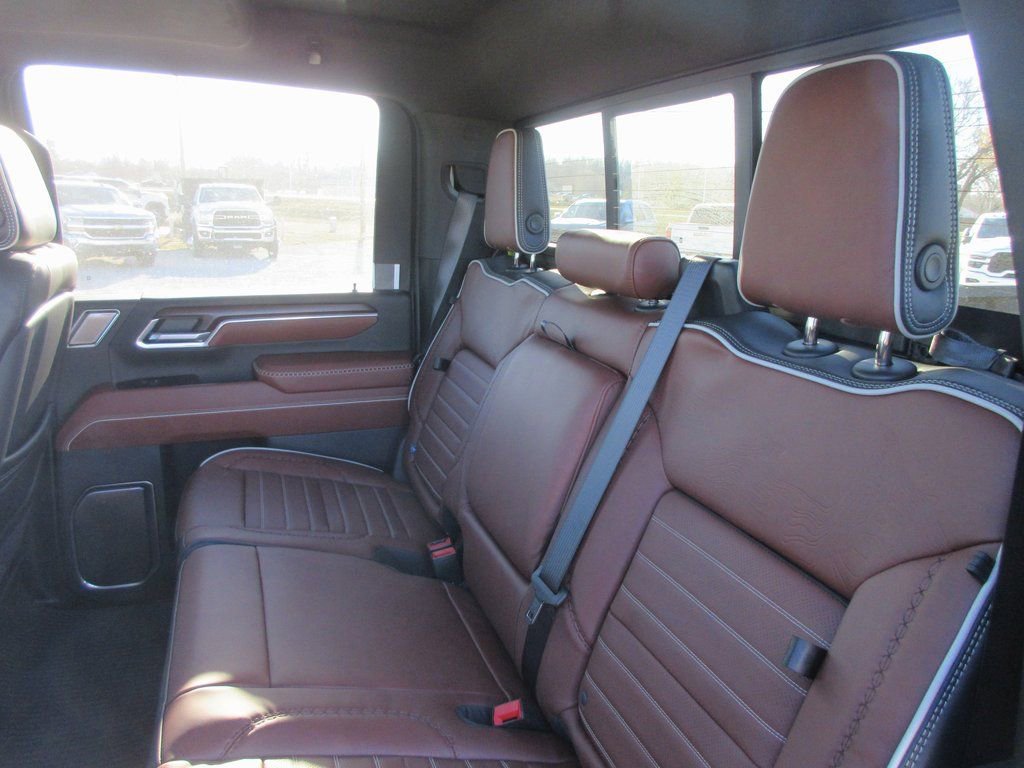 New 2026 GMC Sierra 2500 Denali Ultimate image 16