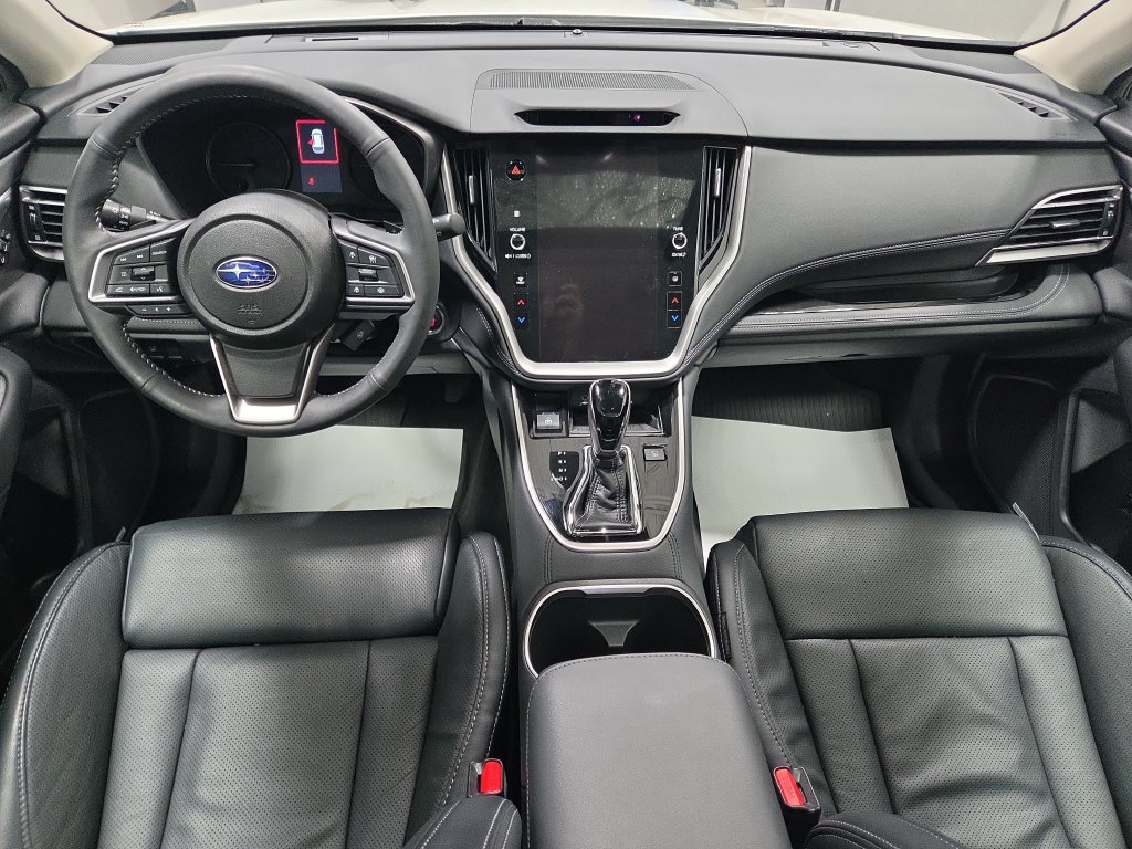 Used 2025 Subaru Outback Touring XT AWD/4WD image 5