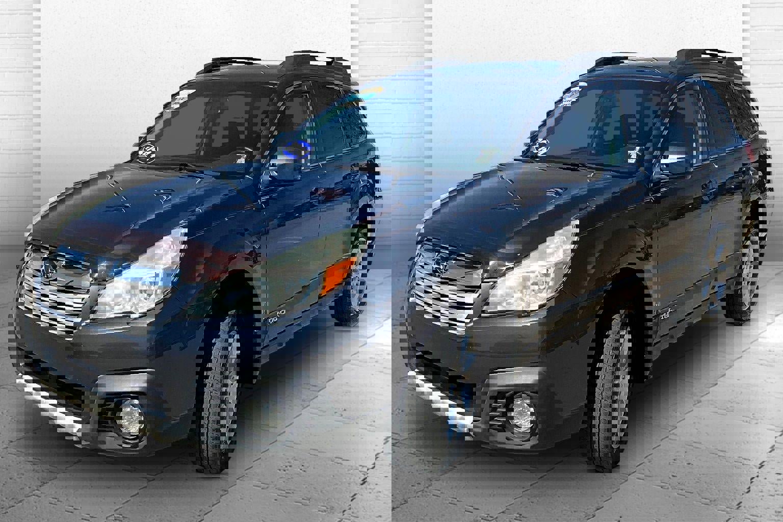 Used 2014 Subaru Outback 2.5i Premium image 3