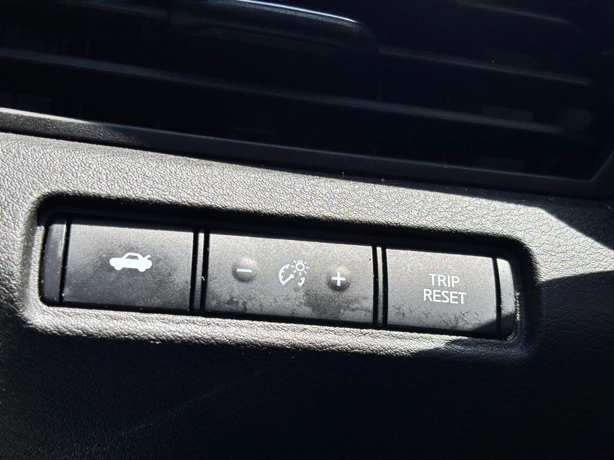 Used 2023 Nissan Altima 2.5 SV image 39