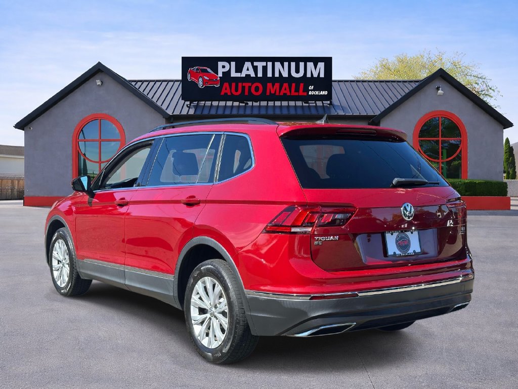 Used 2018 Volkswagen Tiguan SE w/ Panoramic Sunroof Package AWD/4WD image 5