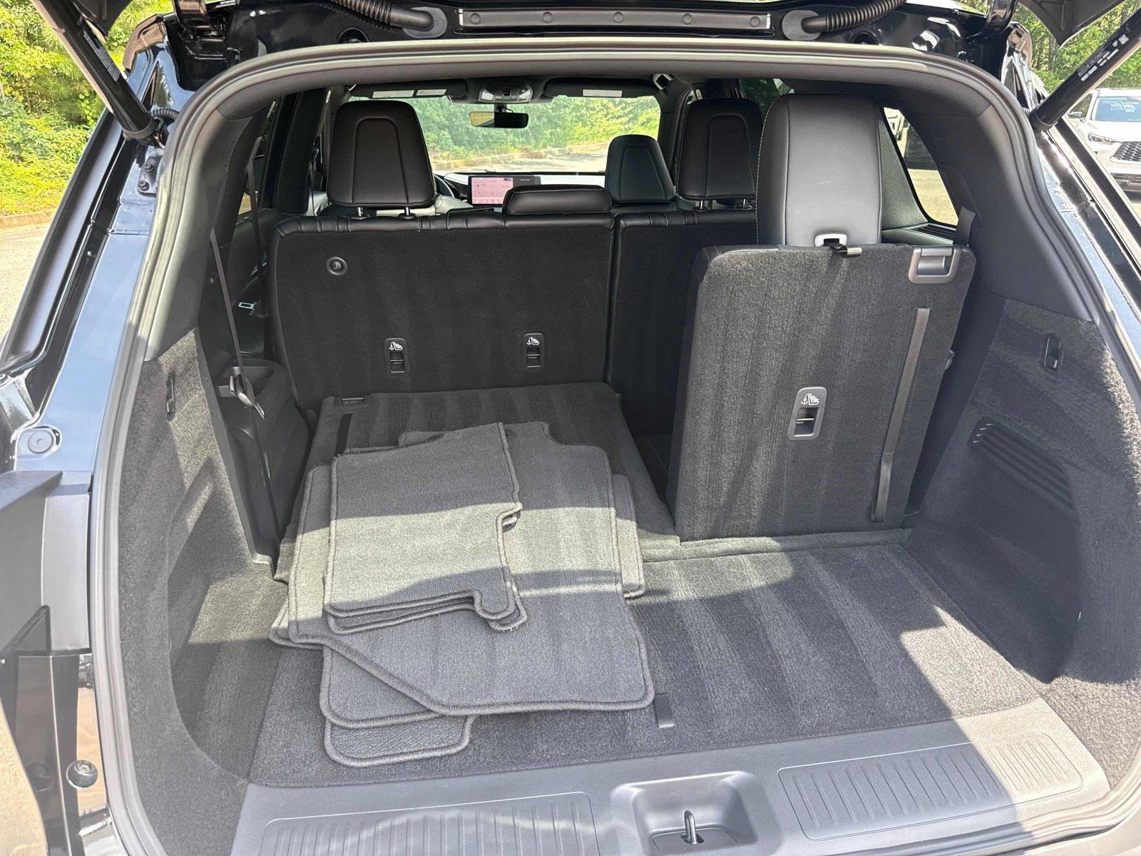 Used 2025 INFINITI QX60 Luxe w/ Black Edition FWD image 31