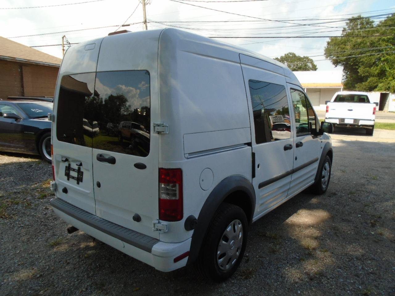 Used 2011 Ford Transit Connect XLT FWD image 4